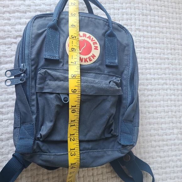 Fjallraven Kanken Blue Backpack - Picture 5 of 9